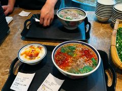 -云阿蛮云南生烫牛肉米线(奉贤路店)