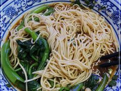 -渝之汇牛肉豌杂面