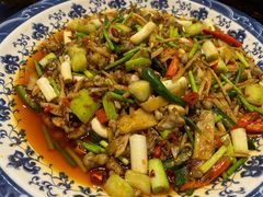 -三大钵江湖菜(空港店)