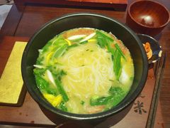 -银米·云南传统过桥米线(双廊黑金冠店)