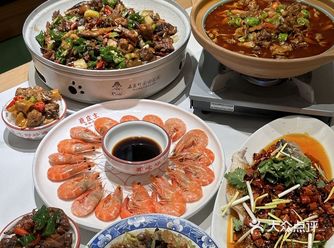 赶快来吃这家鲜椒炒鸡，他家优惠太多啦