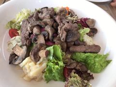 -LENBACH兰巴赫西餐啤酒坊(大连东港店)