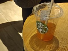 -星巴克臻选(周浦万达店)