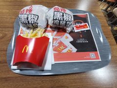 黑椒鸡腿堡-麦当劳(番禺信联大厦店)