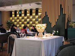 -华凌牛庄西餐厅(乌鲁木齐华凌美爵大饭店)
