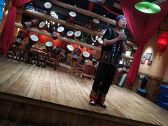 -老滇山寨•云南特色菜•地方菜•民族风情歌舞表演(金碧店)