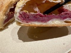 现烤玫瑰鲜花饼-云海肴·汽锅鸡·云南菜(广安门天虹店)