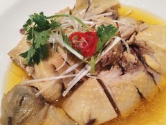 依云水煮湛江鸡-亢龙太子酒轩(东湖店)