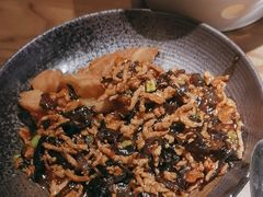 -新白鹿餐厅(滨江银泰店)