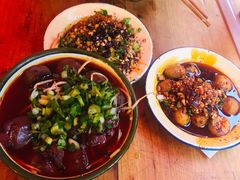 -拈签一笑黄牛肉辣卤串串