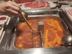 -海底捞火锅鲜切牛肉主题店(长寿路店)