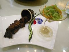 -山明水秀大饭店