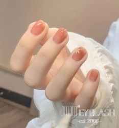 -吉吉靓甲美睫