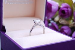 -威德钻石-克拉钻大本营(南京东路店)