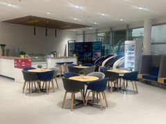 -上海冠松上汽大众4S店