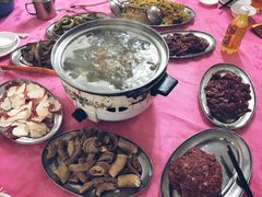 -五洞培记山庄·鲜牛肉火锅