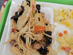 西芹腐竹丝-吉祥馄饨(牡丹园店)