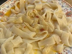 皮带面-柴窝堡22号辣子鸡·传承新疆菜