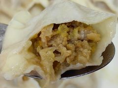 -孖妹上肉饺子馆