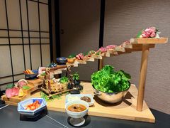 -山川小町·极番烧肉(新地假日广场店)