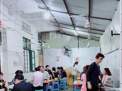 大堂-海口滨海新村143号海南老字号炒菜店