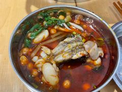 -鸿顺老铁锅美蛙鱼府(解放碑店)