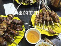 -烤肉小伙烤肉店