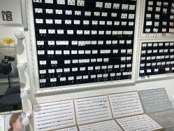 -AI艾耳·专业手工耳洞·穿孔美学馆