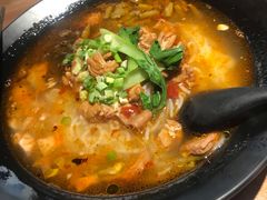 -八月美食小馆(银泰城总店)