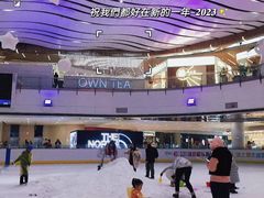 -冰纷万象滑冰场(沈阳万象城店)