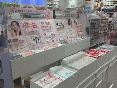 -名创优品(北京新中关购物中心地铁层店)