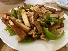 -东北特色菜馆(珞喻东路店)