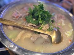 -川流不息·地道川菜·小龙虾(新松江路店)