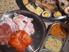 -姜胖胖韩式自助烤肉(光明万达店)