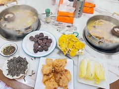 -朴小妹人参鸡汤火锅(长白山万达店)
