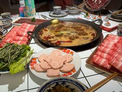 -旧街市鲜货老火锅(大光路店)