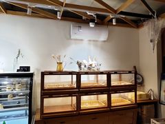 面包甜点陈列柜-风车面包
