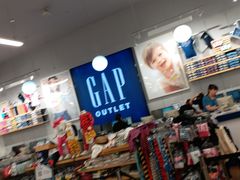 -GAP(王府井奥莱·香江小镇店)