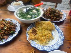 -杨老大生皮白族菜