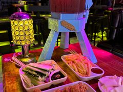 -喜鹊音乐酒馆(西街店)