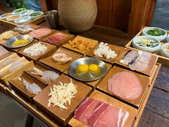 -银米·云南传统过桥米线(双廊黑金冠店)