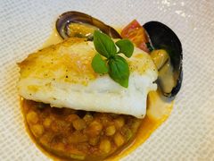香煎法国鳕鱼番茄罗勒蛤蜊汁-The V泽惟·低温慢煮料理