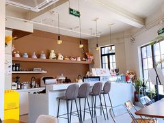 -Fridi Patisserie Cafe