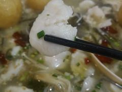 -乐达酸菜鱼面(山师东路店)