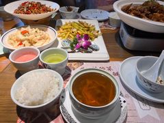 -黄泥岗·地道湖北菜(奥特莱斯店)