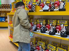 -m豆巧克力世界(上海世茂广场店)