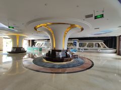 -皇马海口湾海景酒店(万绿园秀英港店)