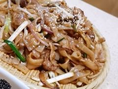 干炒牛河-明腾壹间茶餐厅(新都会花园广场店)