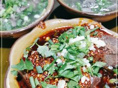 -小杨翘脚牛肉