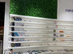 -美式眼镜·授权蔡司.依视路.尼康.豪雅.明月(南翔印象城店)